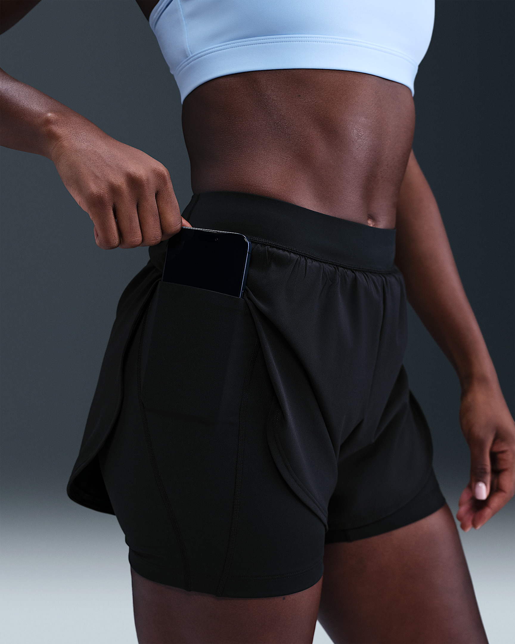 Nike Universa Women's 2-in-1 5" Shorts - 6