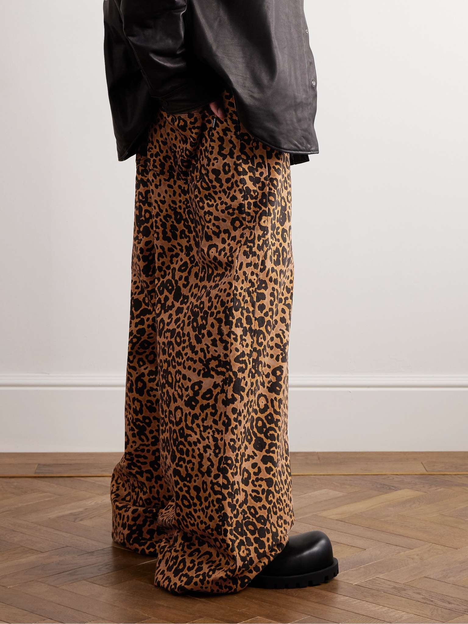 Wide-Leg Leopard-Print Jeans - 4