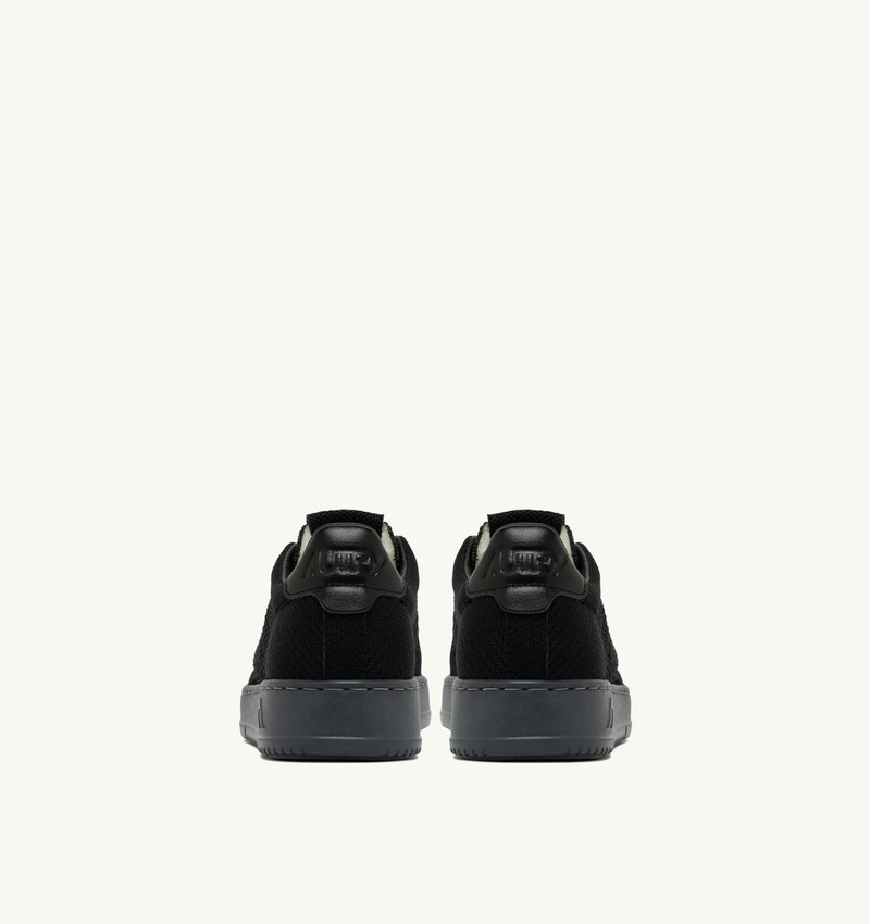 MEDALIST EASEKNIT LOW SNEAKERS IN BLACK KNIT 3