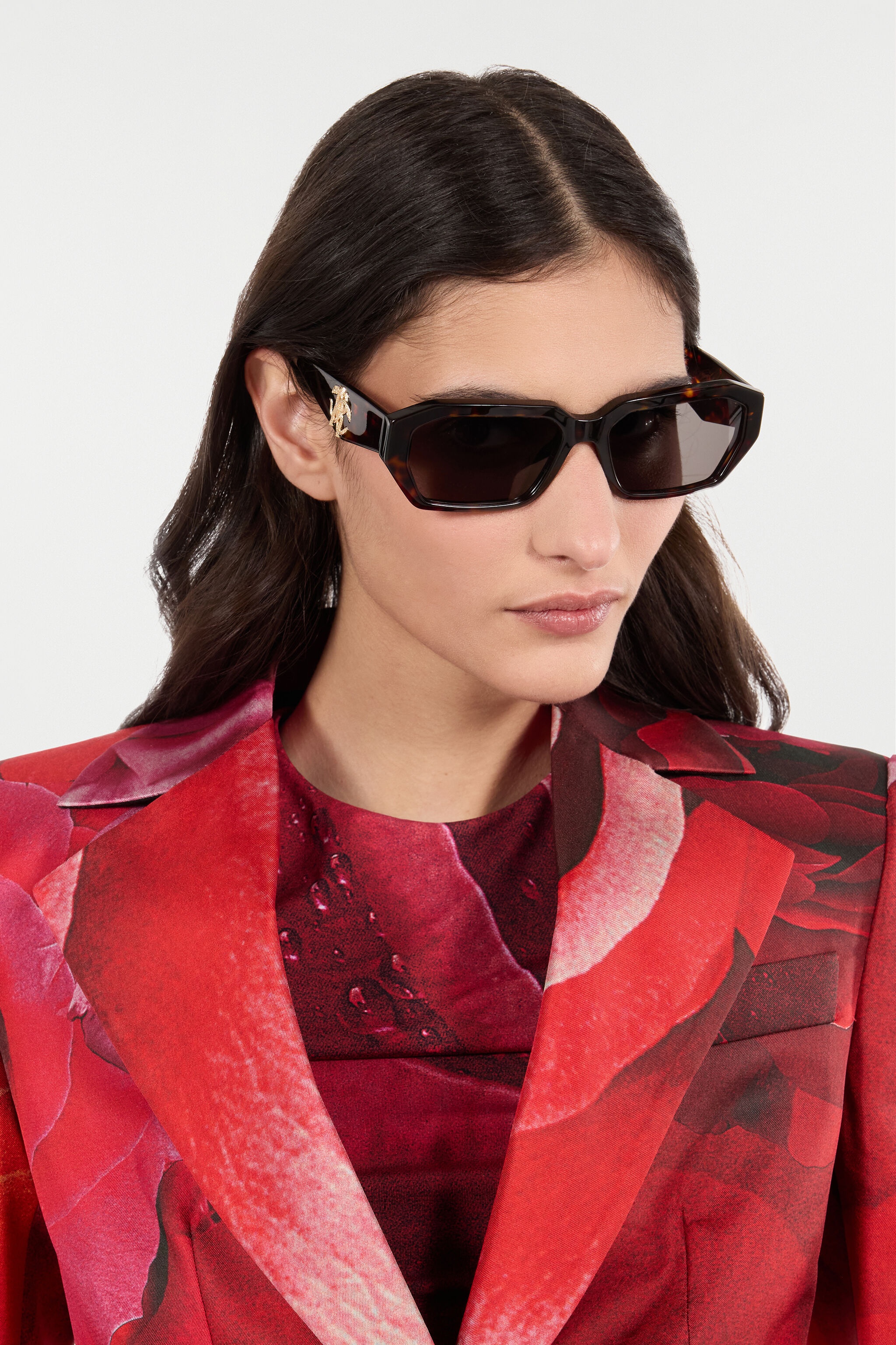 Sunglasses with wide rectangular front and fangs - 2