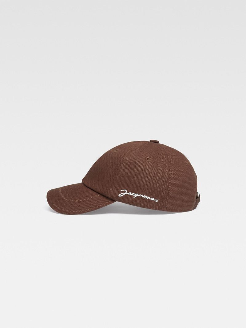 La casquette Jacquemus 1