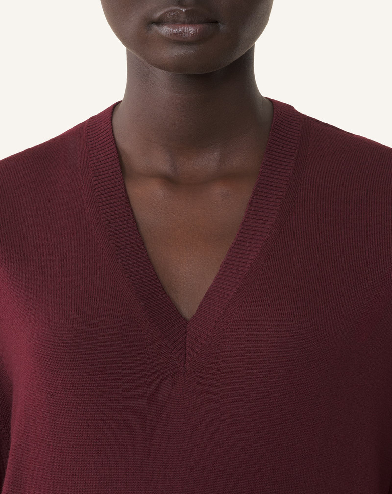 V-NECK MERINO SWEATER WITH GROSGRAIN DETAIL 5