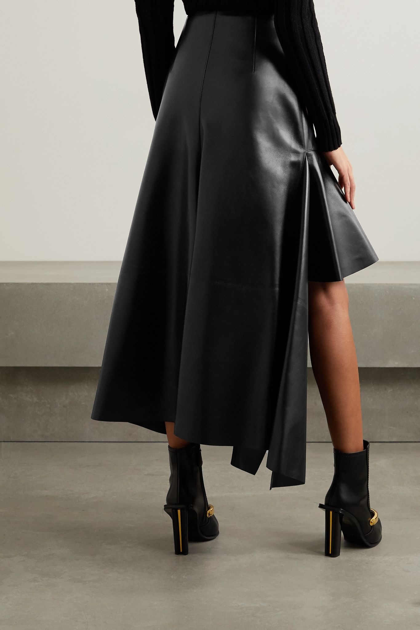 Draped leather skirt - 3