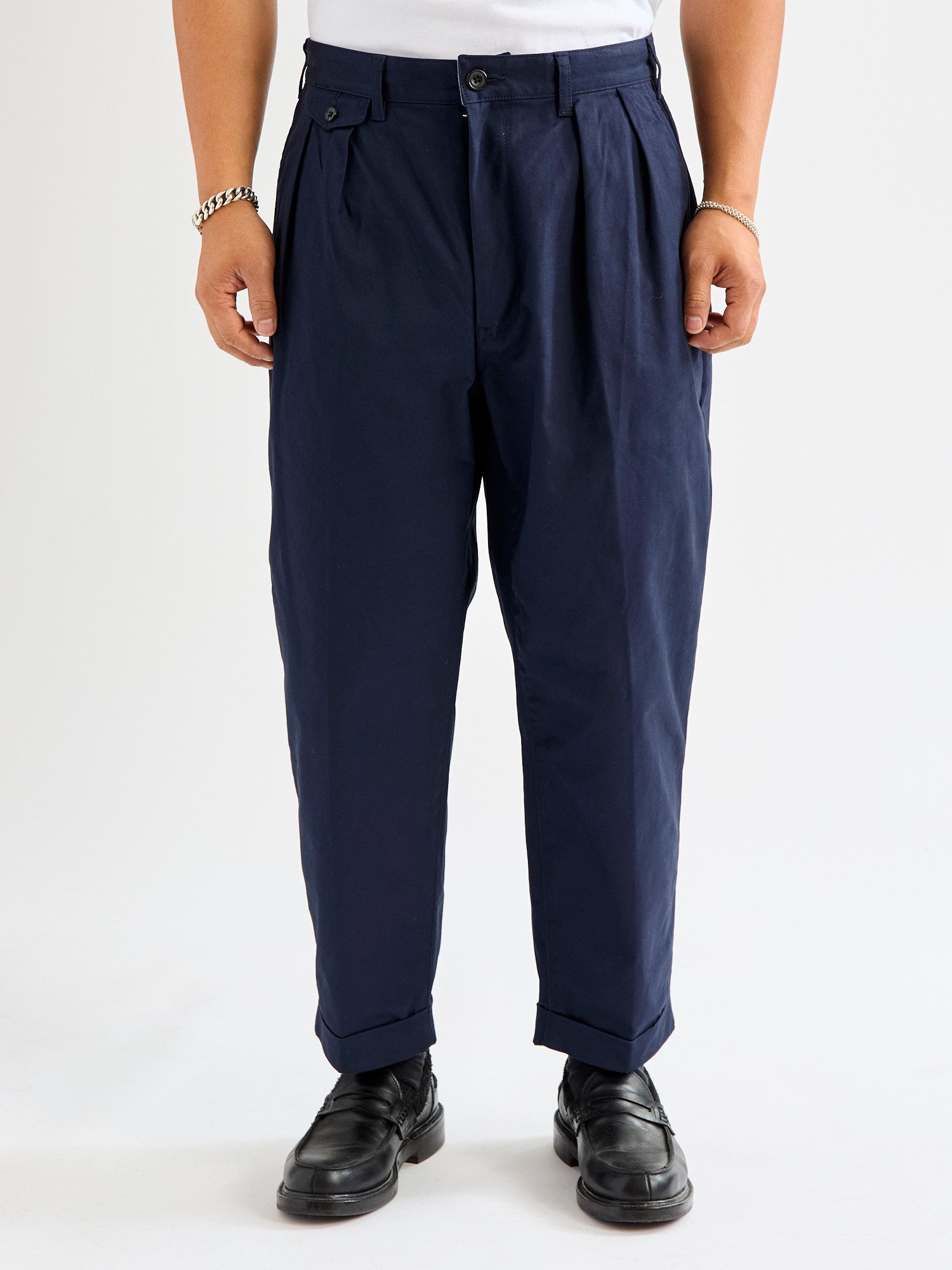 2-Pleat Twill Trousers in Navy - 2