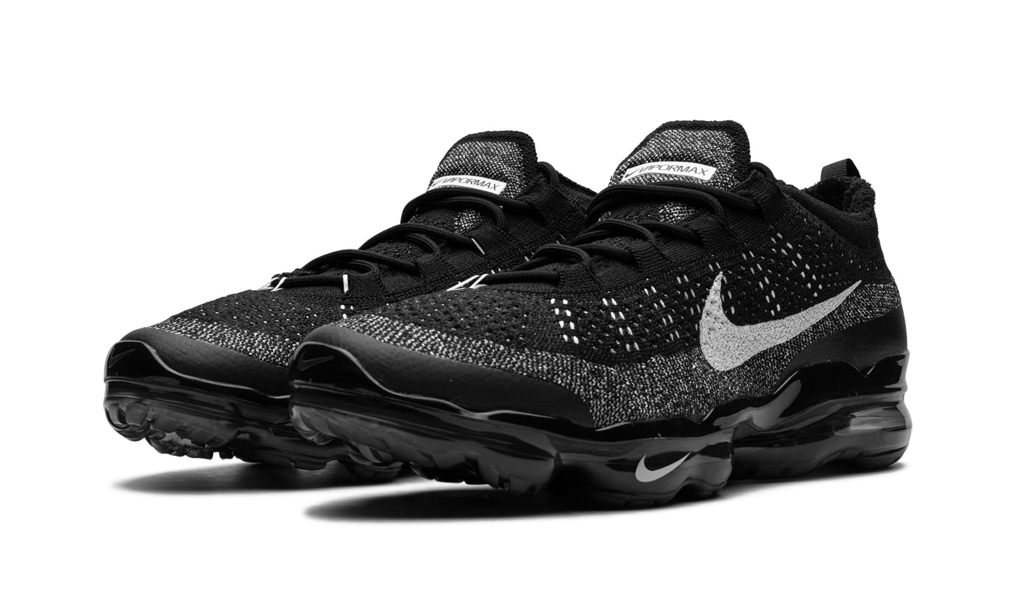 Vapormax 2023 Flyknit "Oreo" - 2