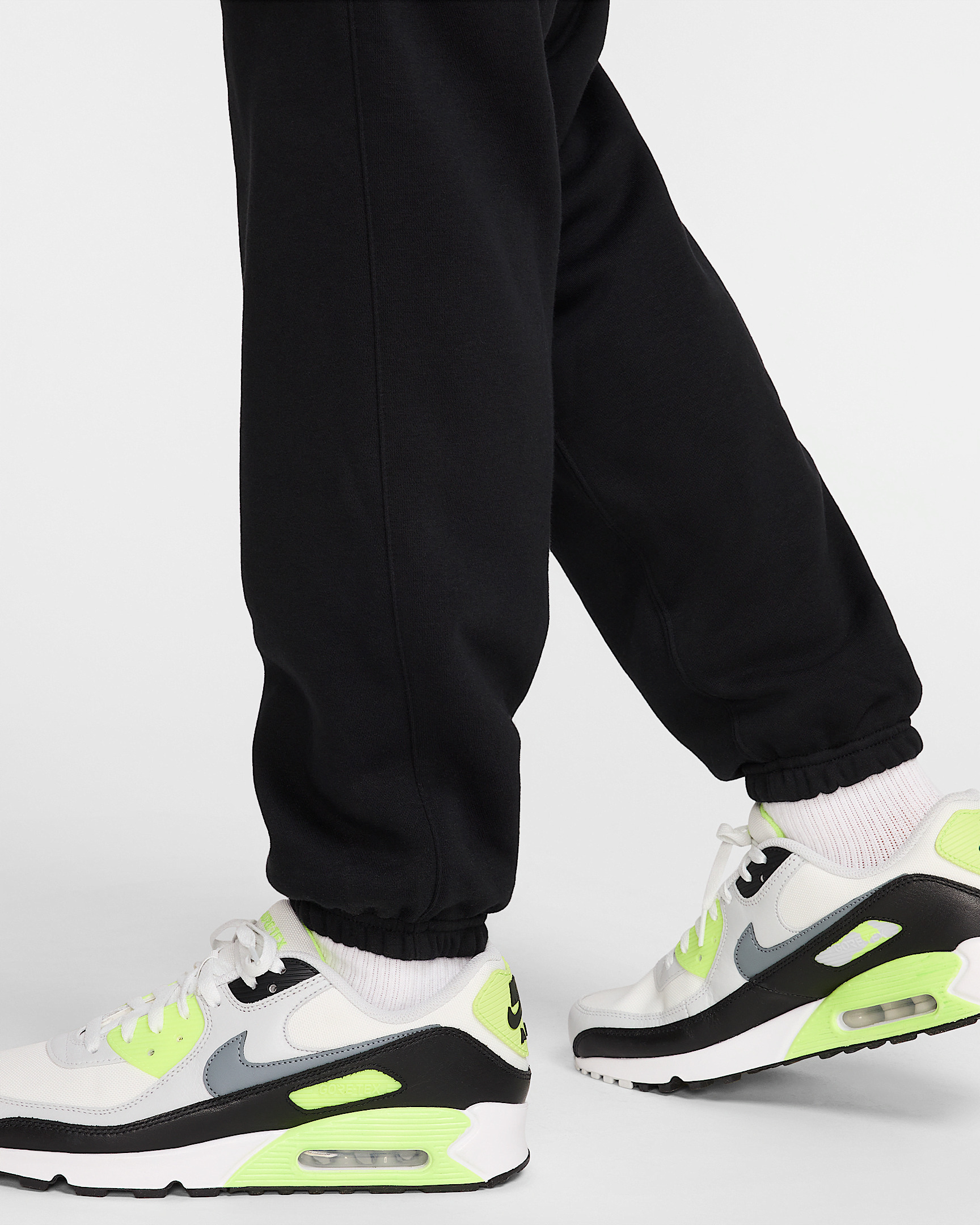Nike Club Men's Fleece Cargo Pants - 6