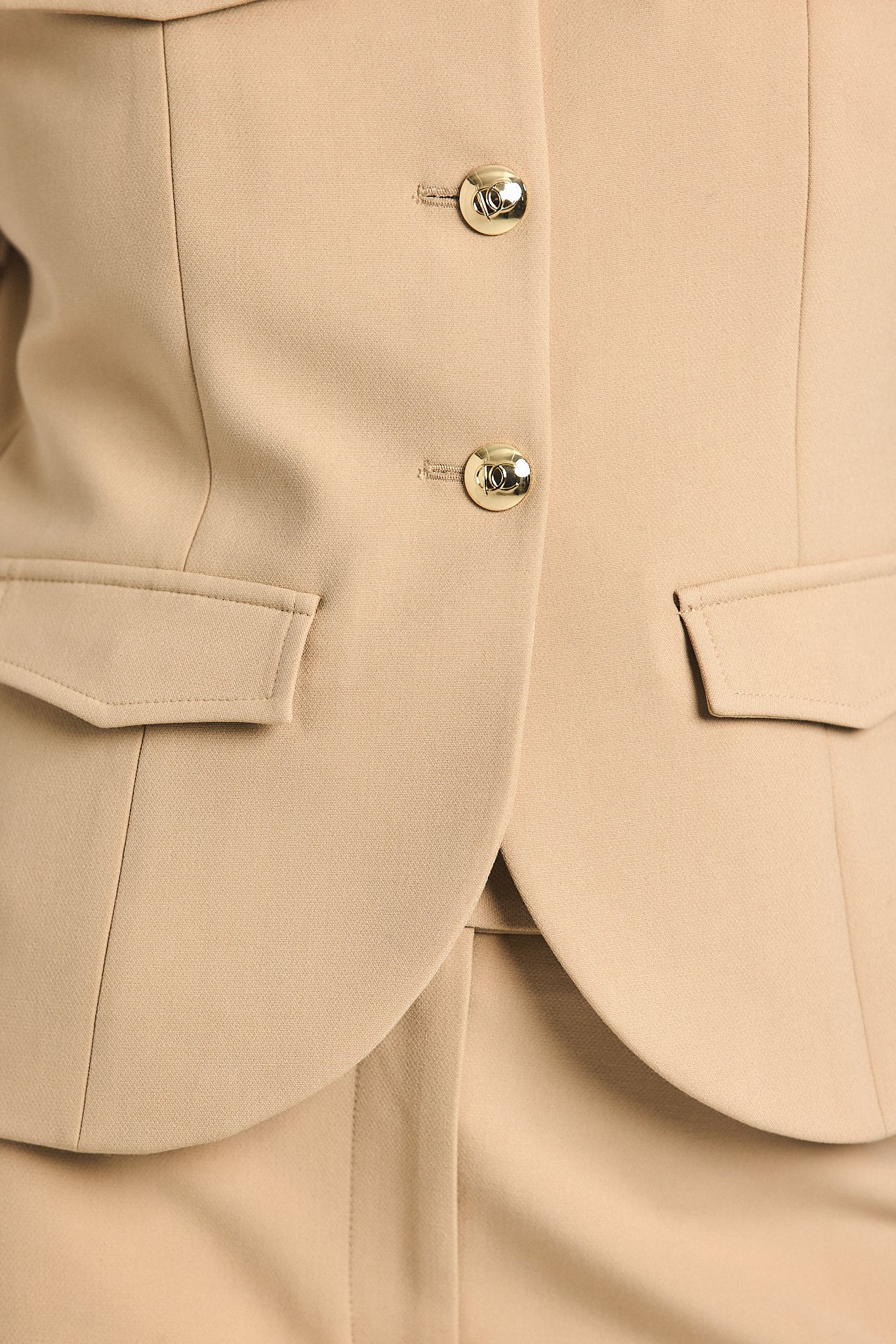 NOVESSA RUCHED SLEEVE JACKET - 2