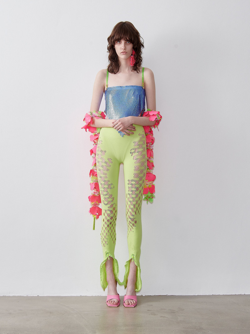 POSTER GIRL ELLA TOP SLUSH PUPPY outlook