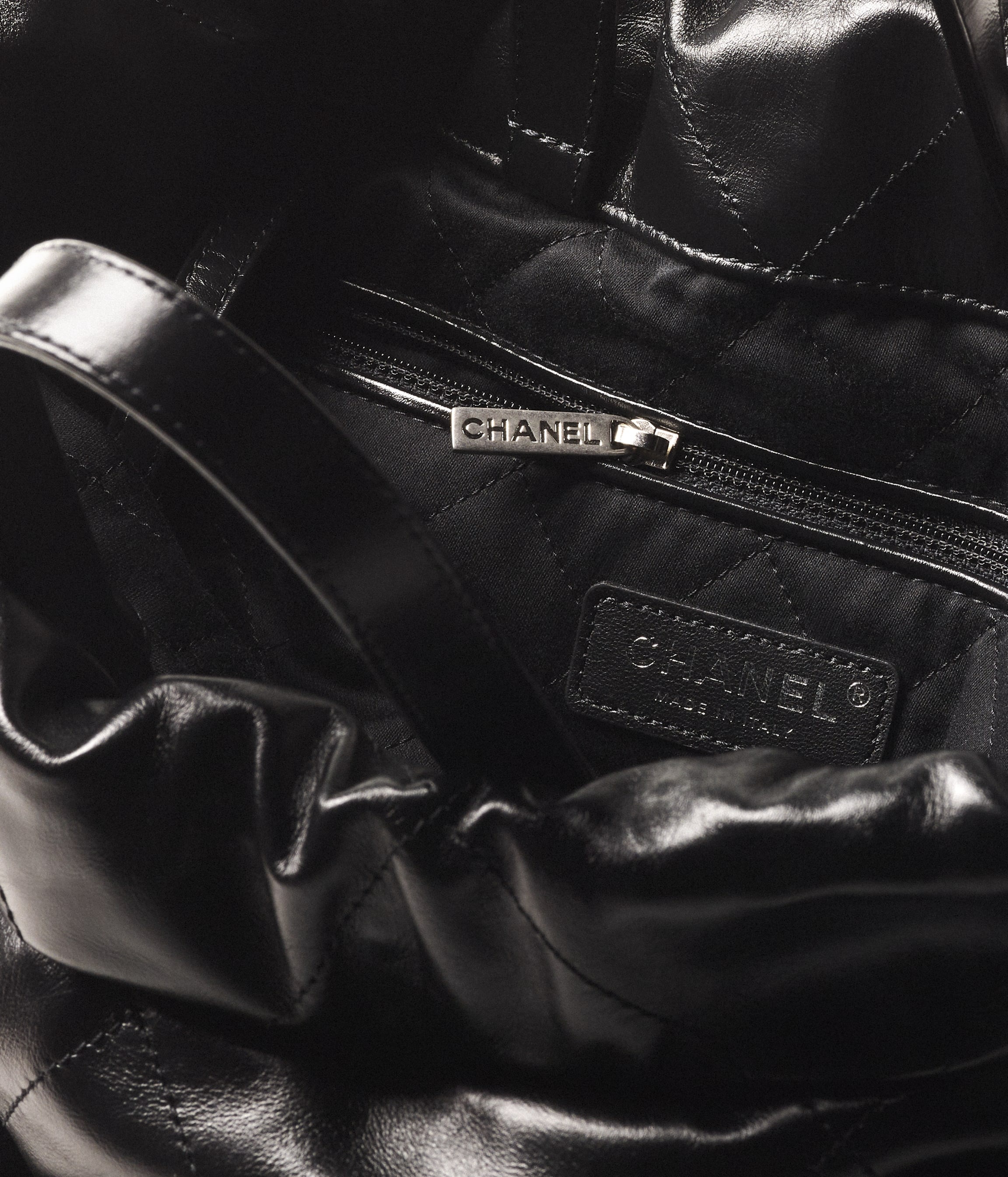 CHANEL 22 Backpack - 3