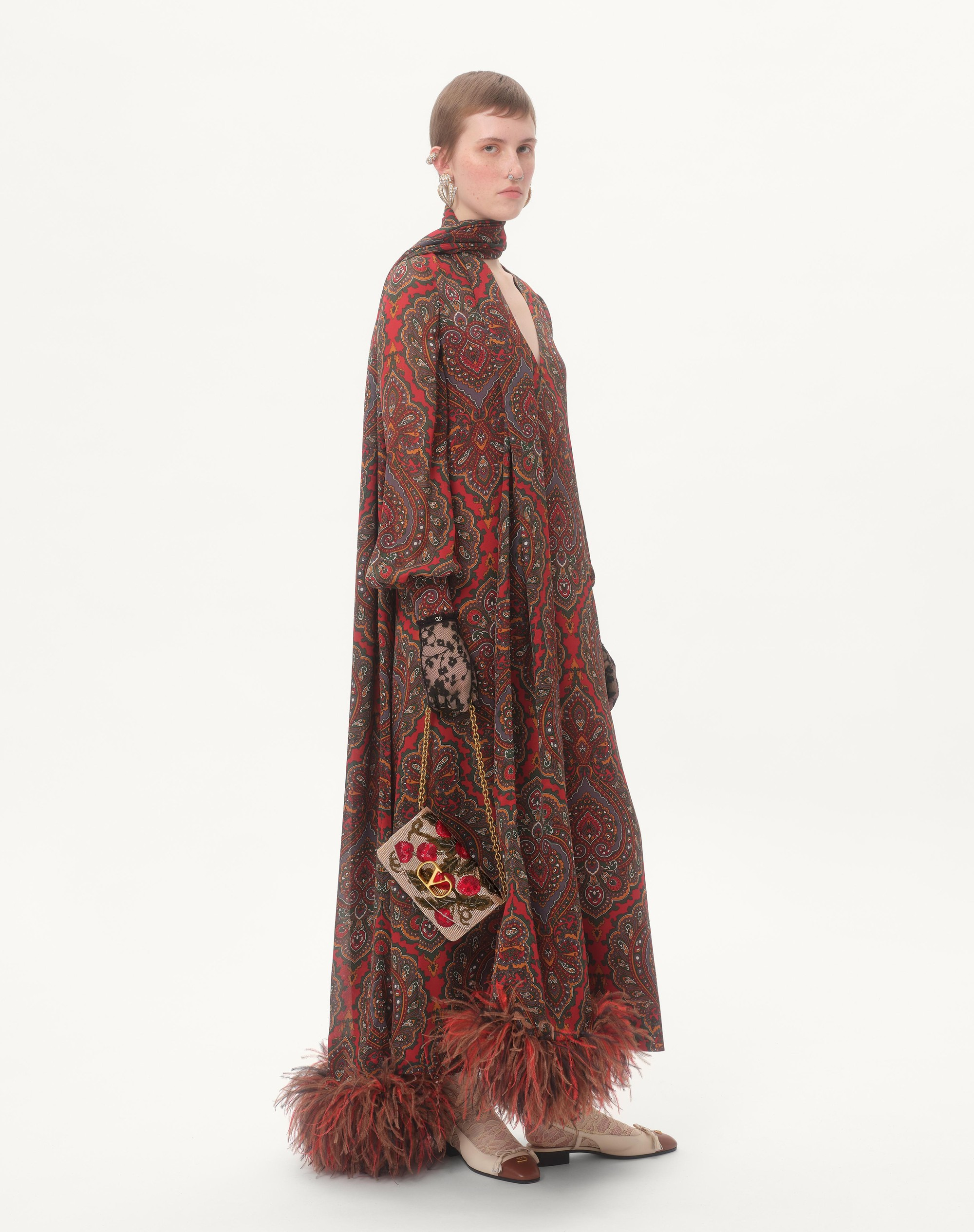 VALENTINO GARAVANI VAIN EMBROIDERED SHOULDER CLUTCH WITH CHERRYFIC PATTERN - 2