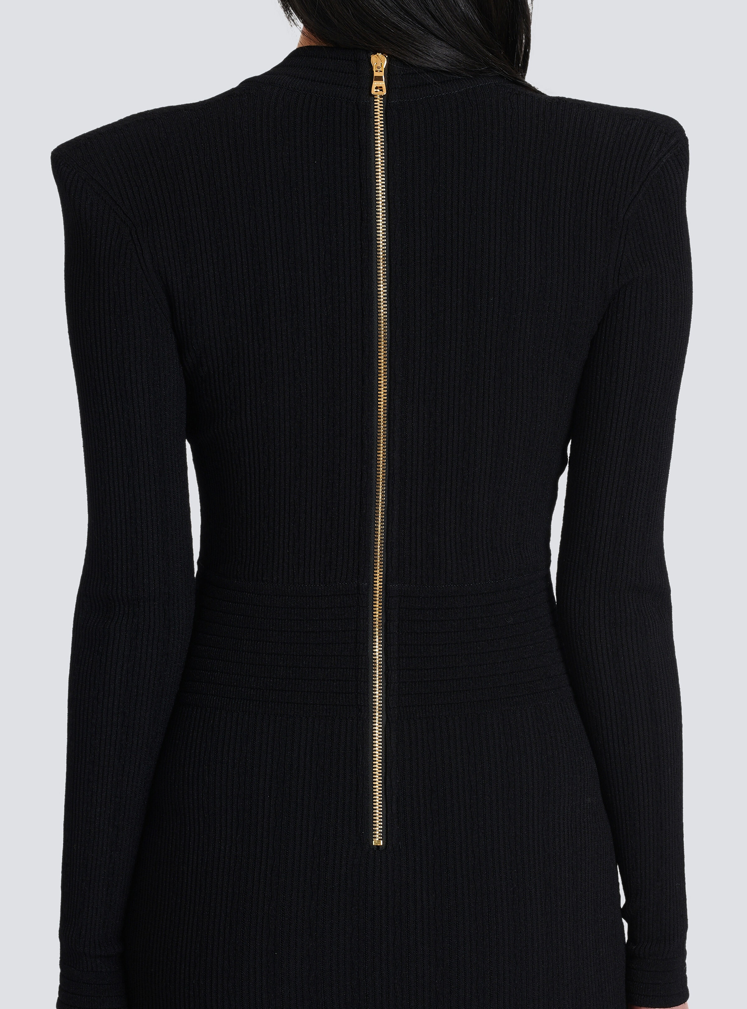 Short knitted dress with gold buttons - 9