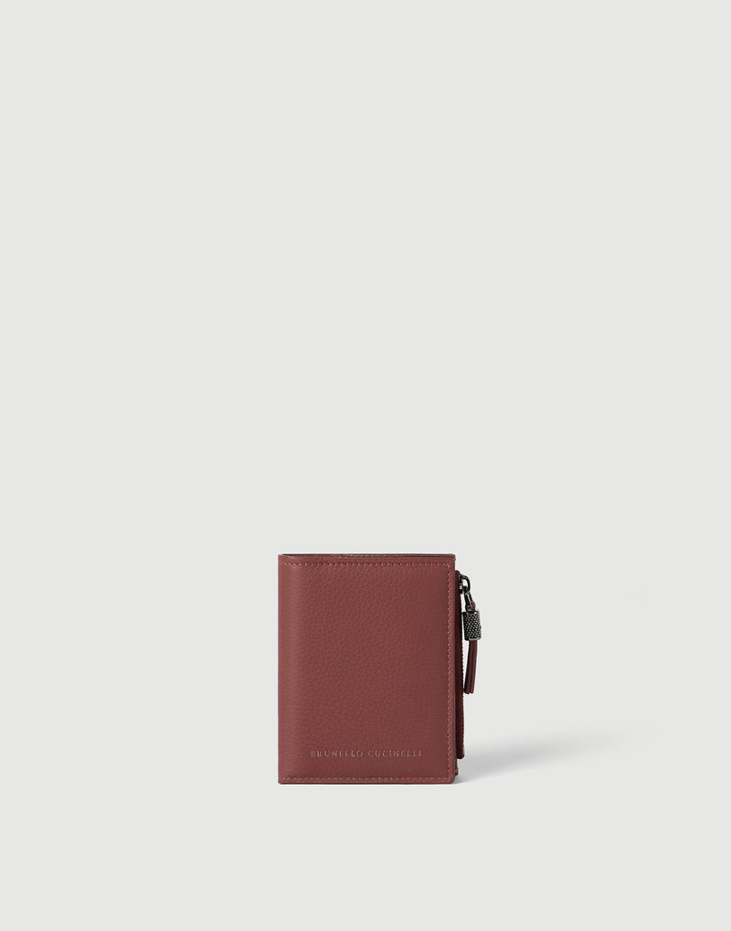 Grained calfskin compact wallet with shiny zipper pull 1