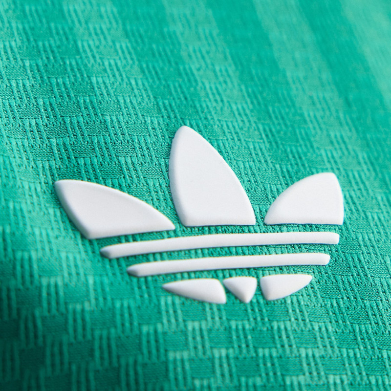 Algeria 26 Away Authentic Jersey 8