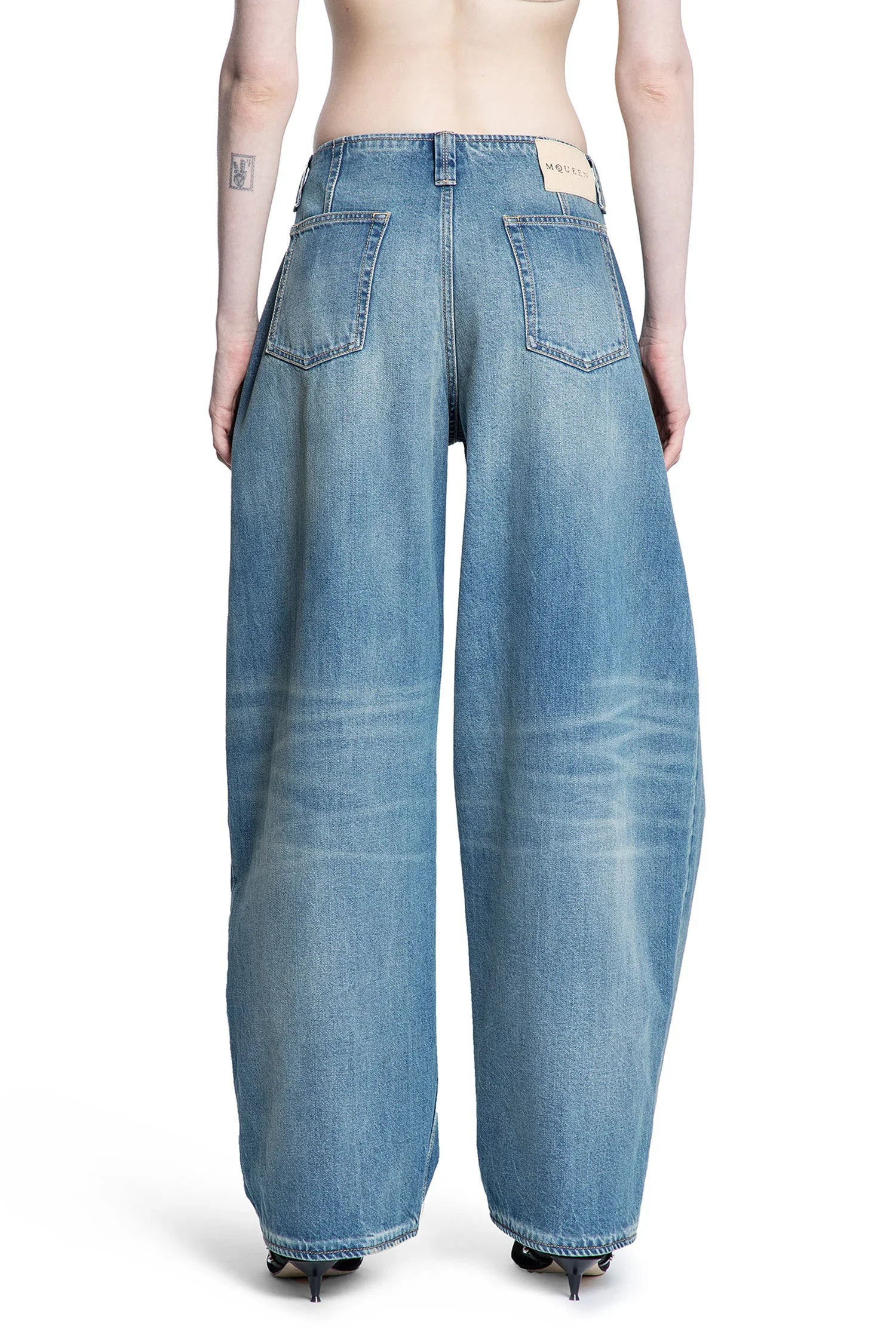 Stonewahed-Denim-Carrot-Jeans - 3