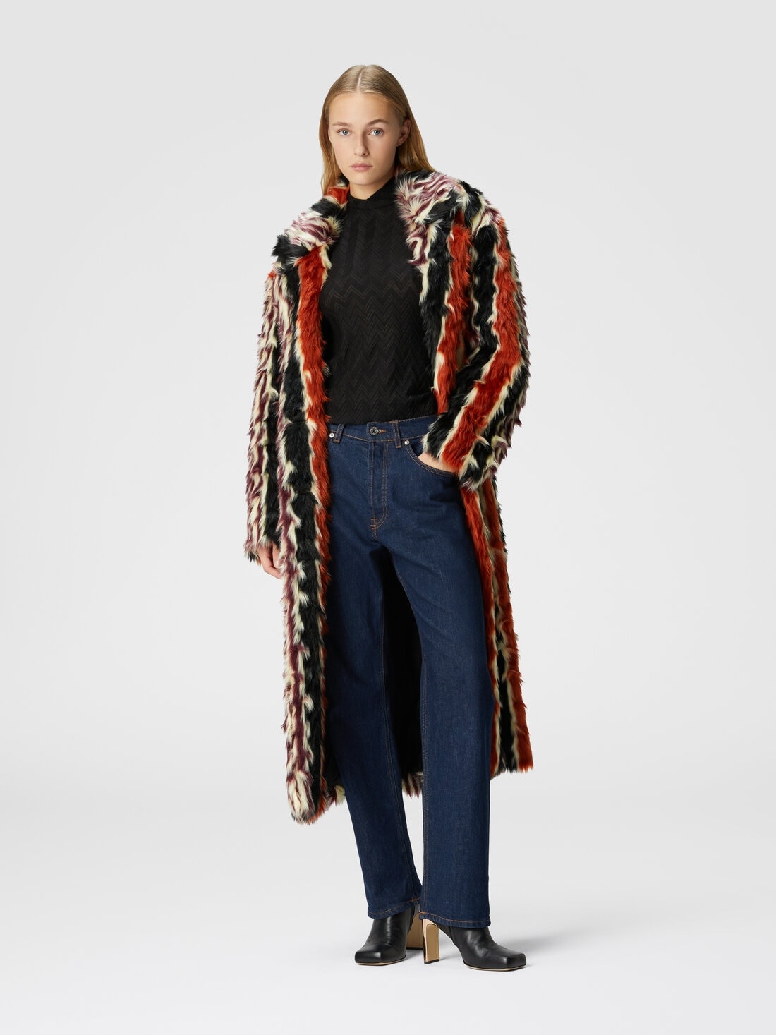 Long coat in striped faux fur - 2