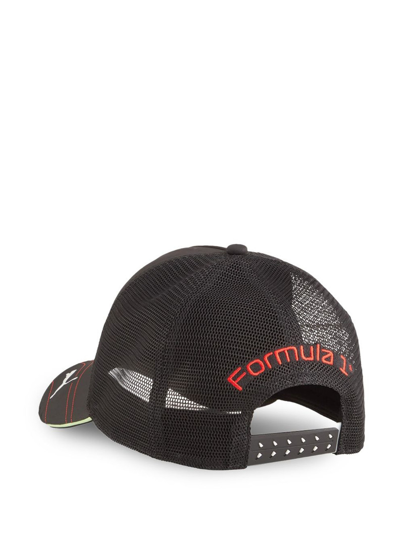 PUMA F1 Statement Trucker cap outlook