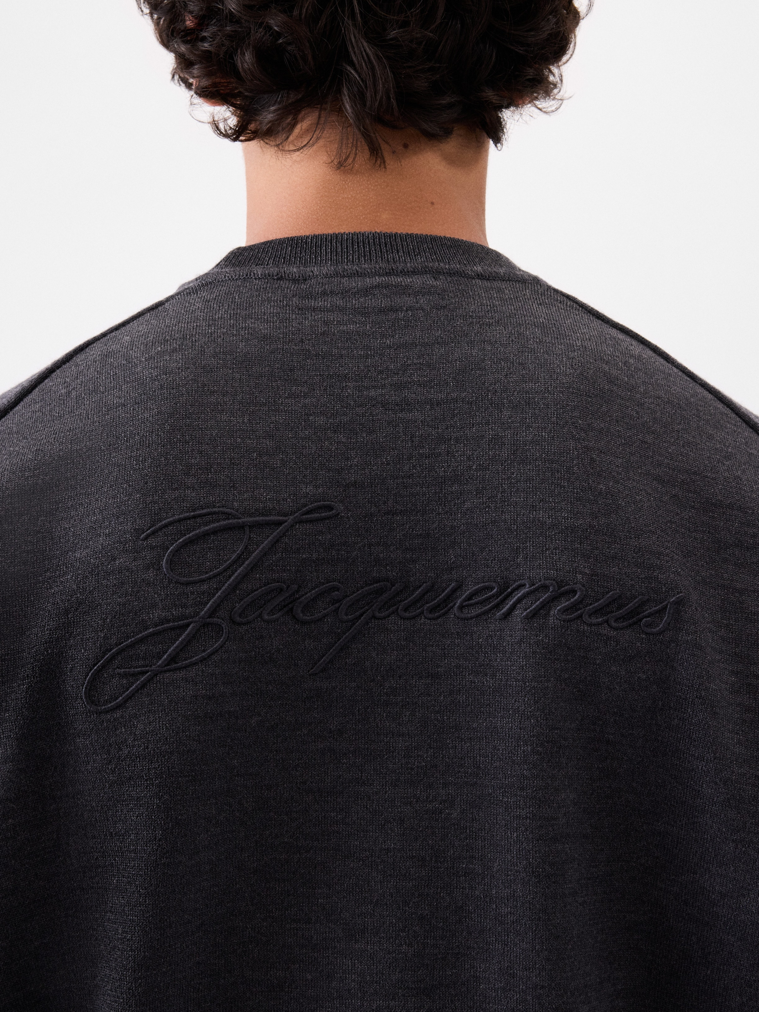 The embroidered sweater - 5