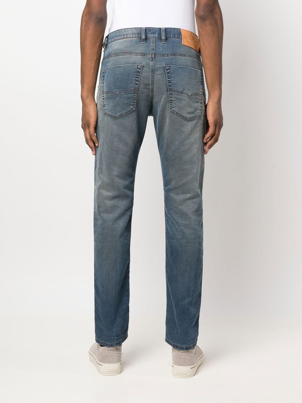 low-rise straight-leg jeans - 4