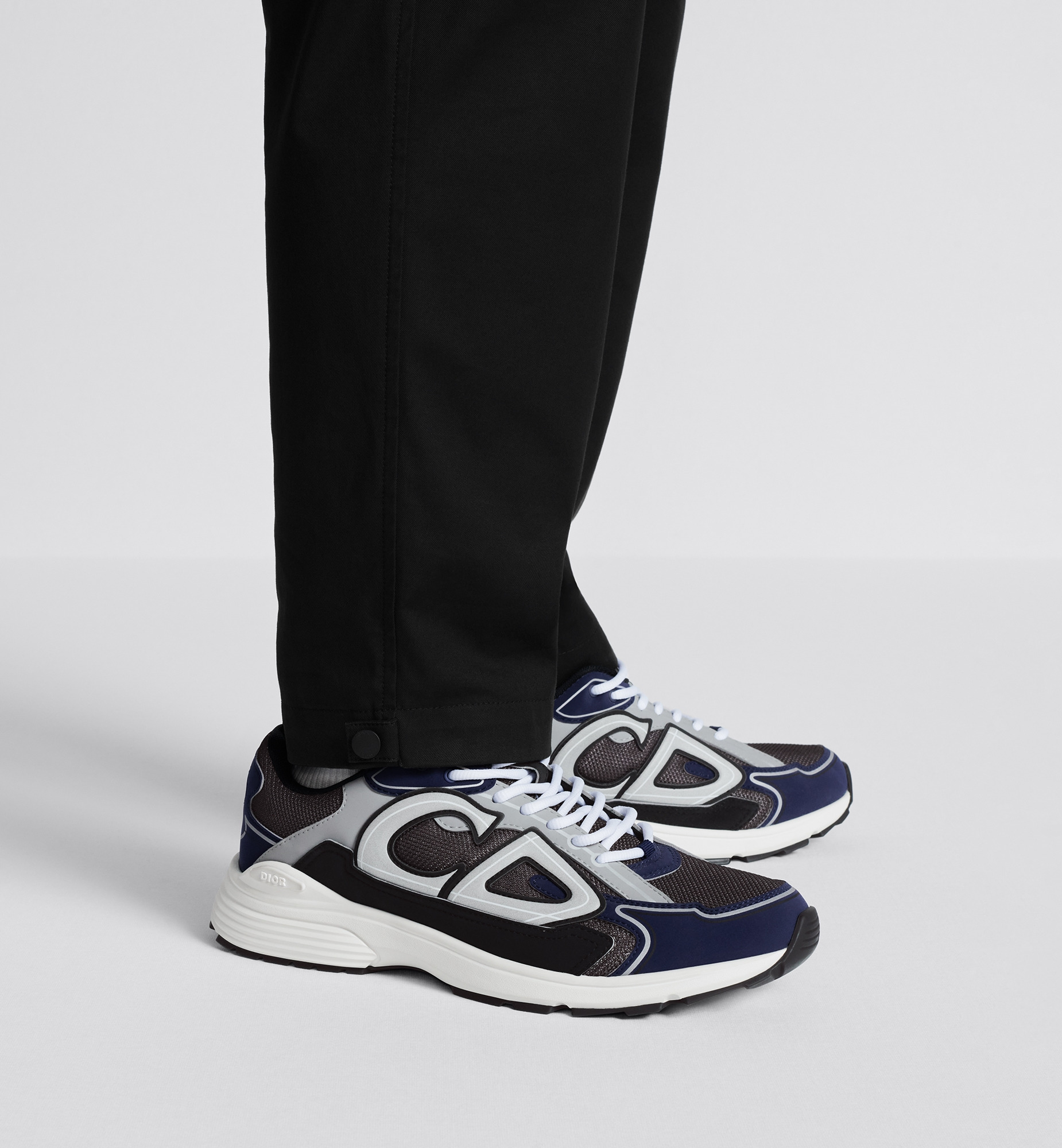 B30 Sneaker - 2