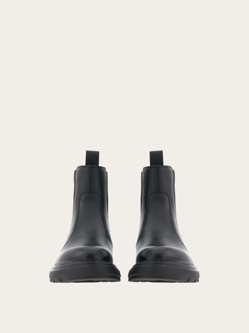 Chelsea boot 2