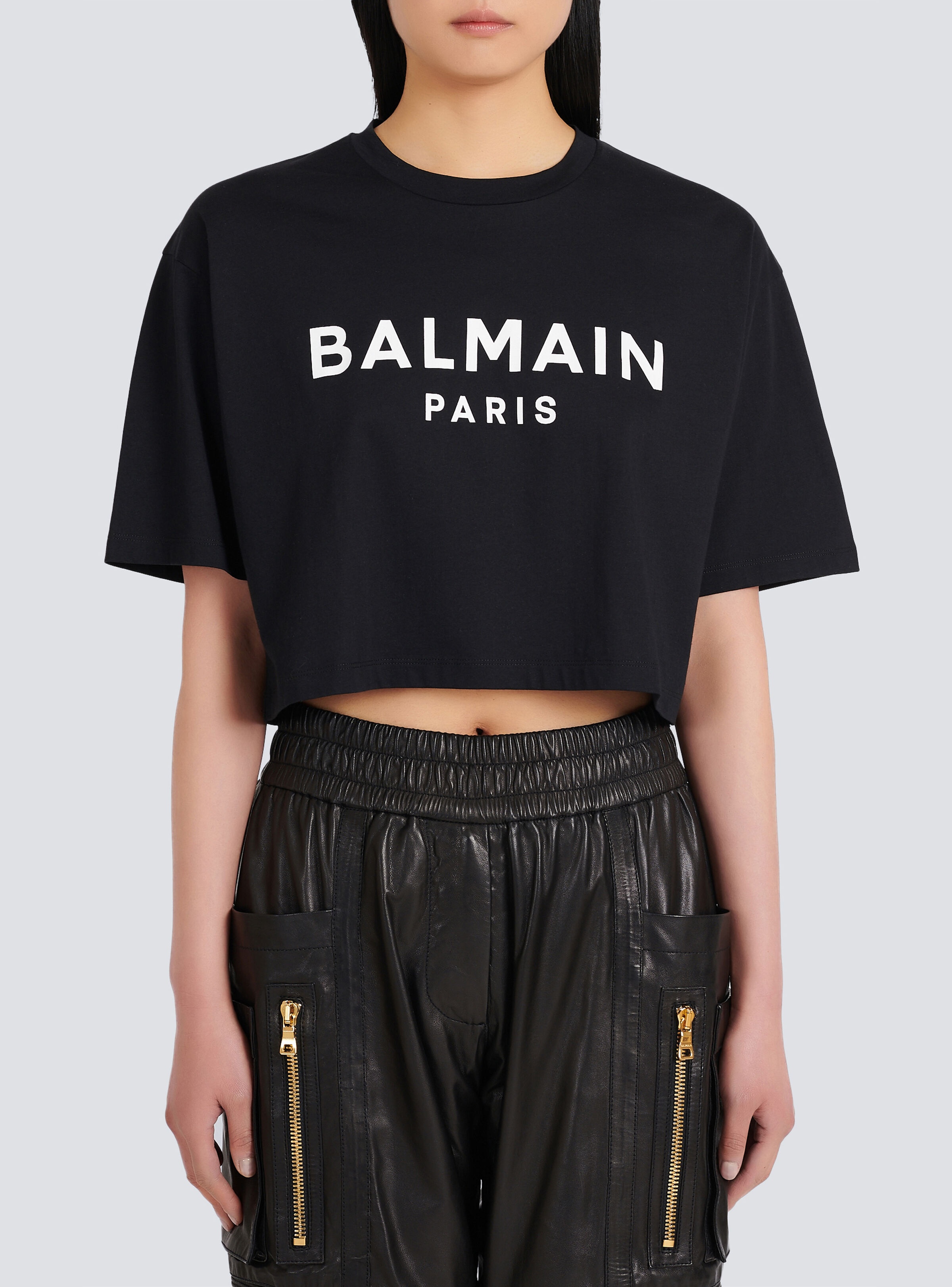 Eco-responsible cropped cotton T-shirt with Balmain logo print - 6