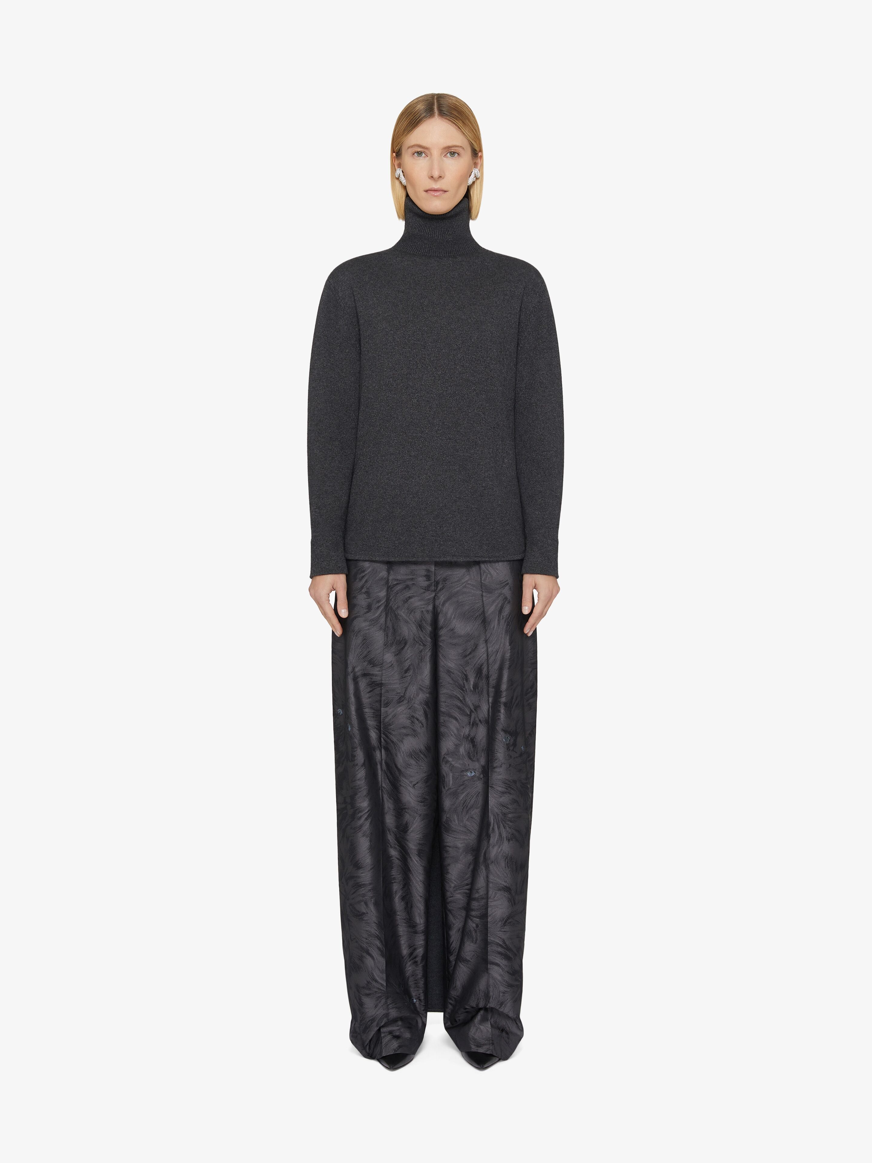 SWEATER IN CASHMERE WITH TRAIN - 2