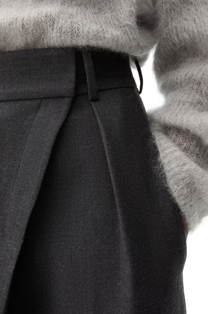 Wrap trousers in wool 5