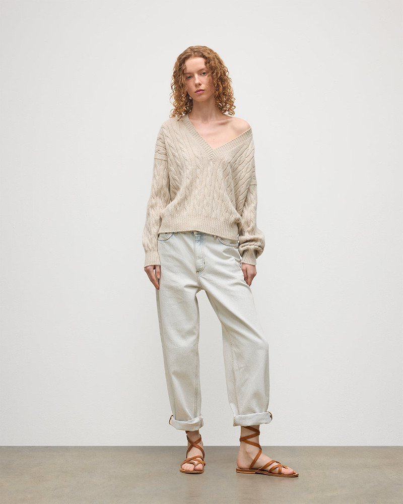 Johnstons of Elgin Kylesku Cream Deep V Cashmere Jumper outlook