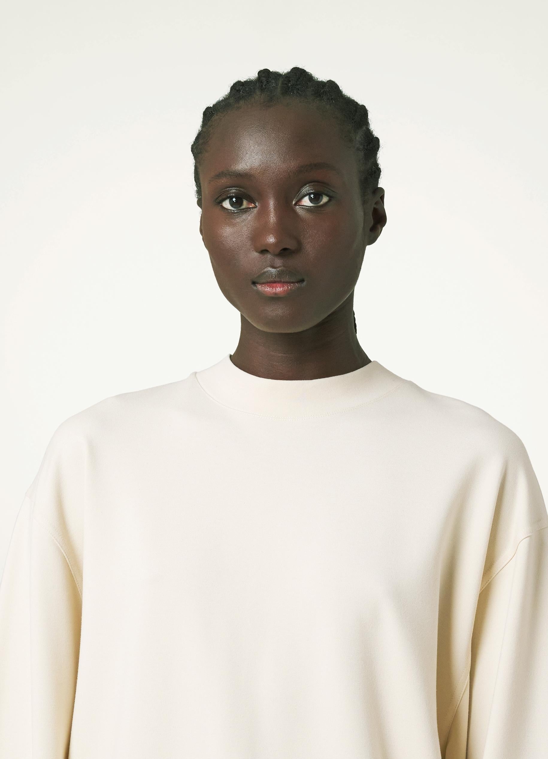 SOFT SWEATSHIRT - 6