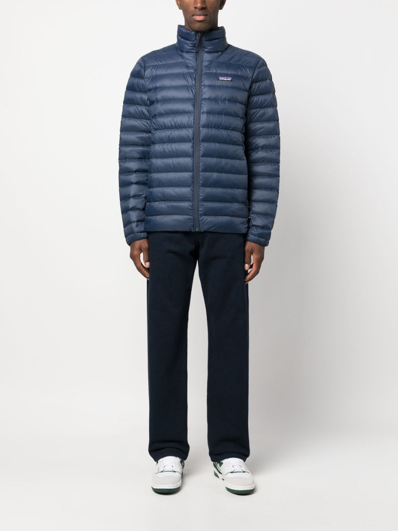 Patagonia logo-patch feather-down jacket outlook