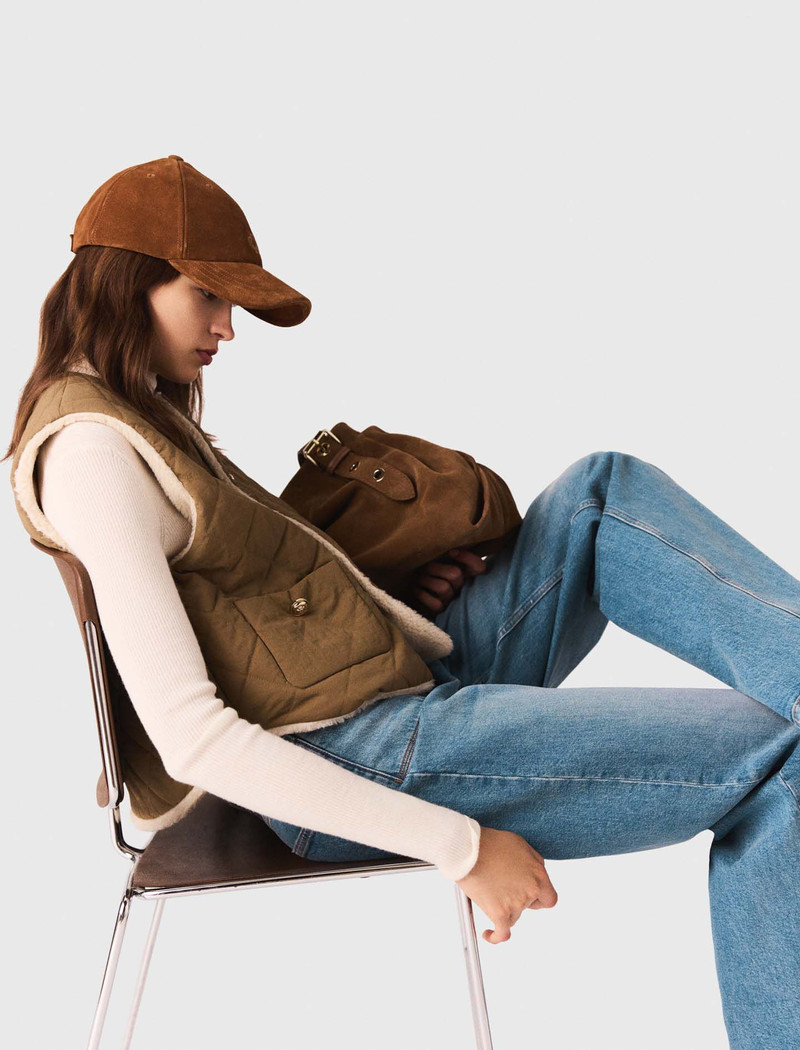 Short sleeveless puffer jacket 7