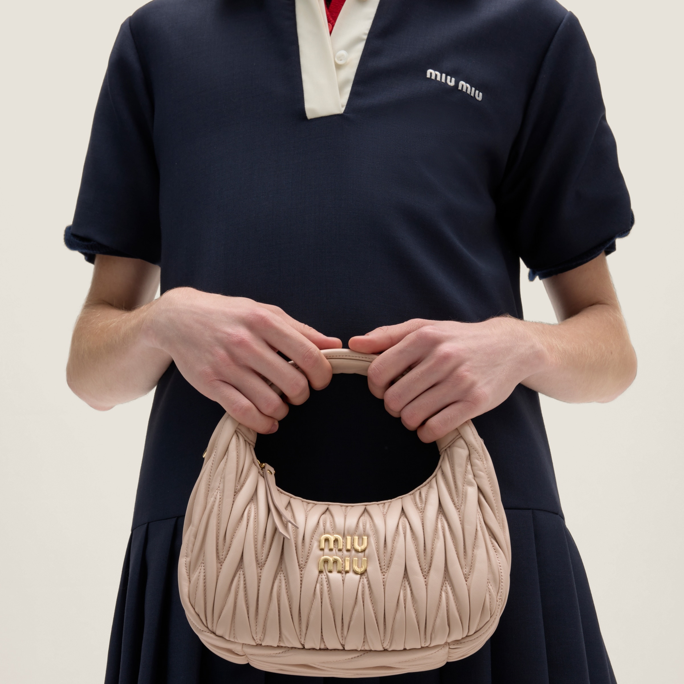 Wander matelassé nappa leather hobo bag - 2