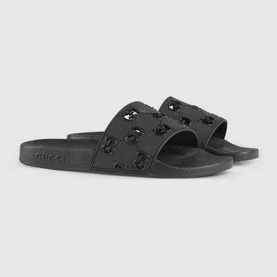 GUCCI Men's rubber GG slide sandal outlook