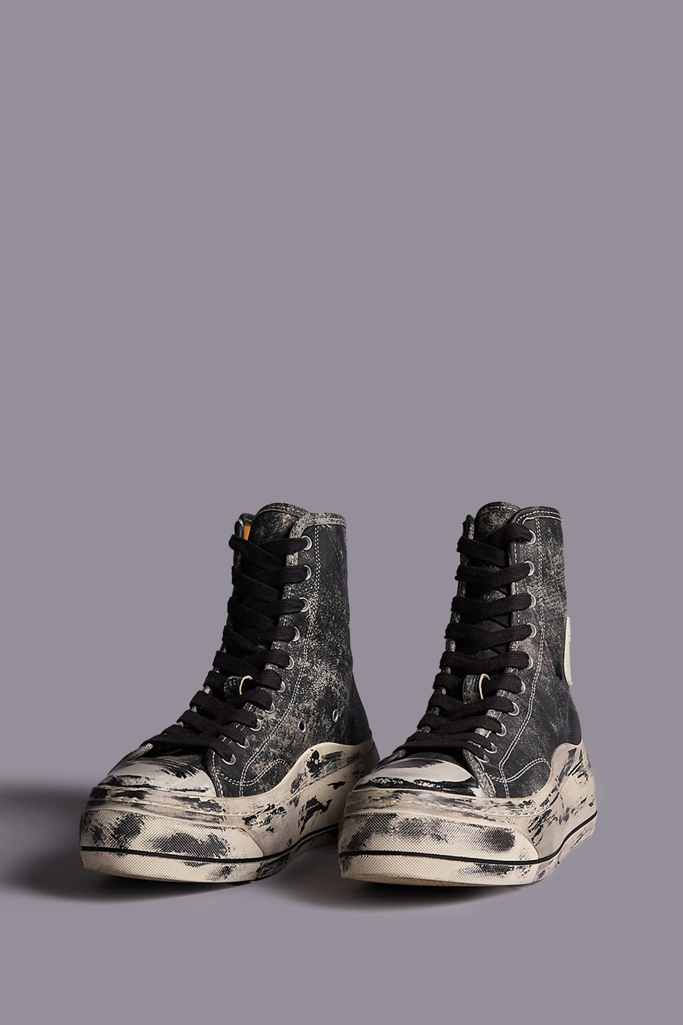 DISTRESSED TALL KURT - 2