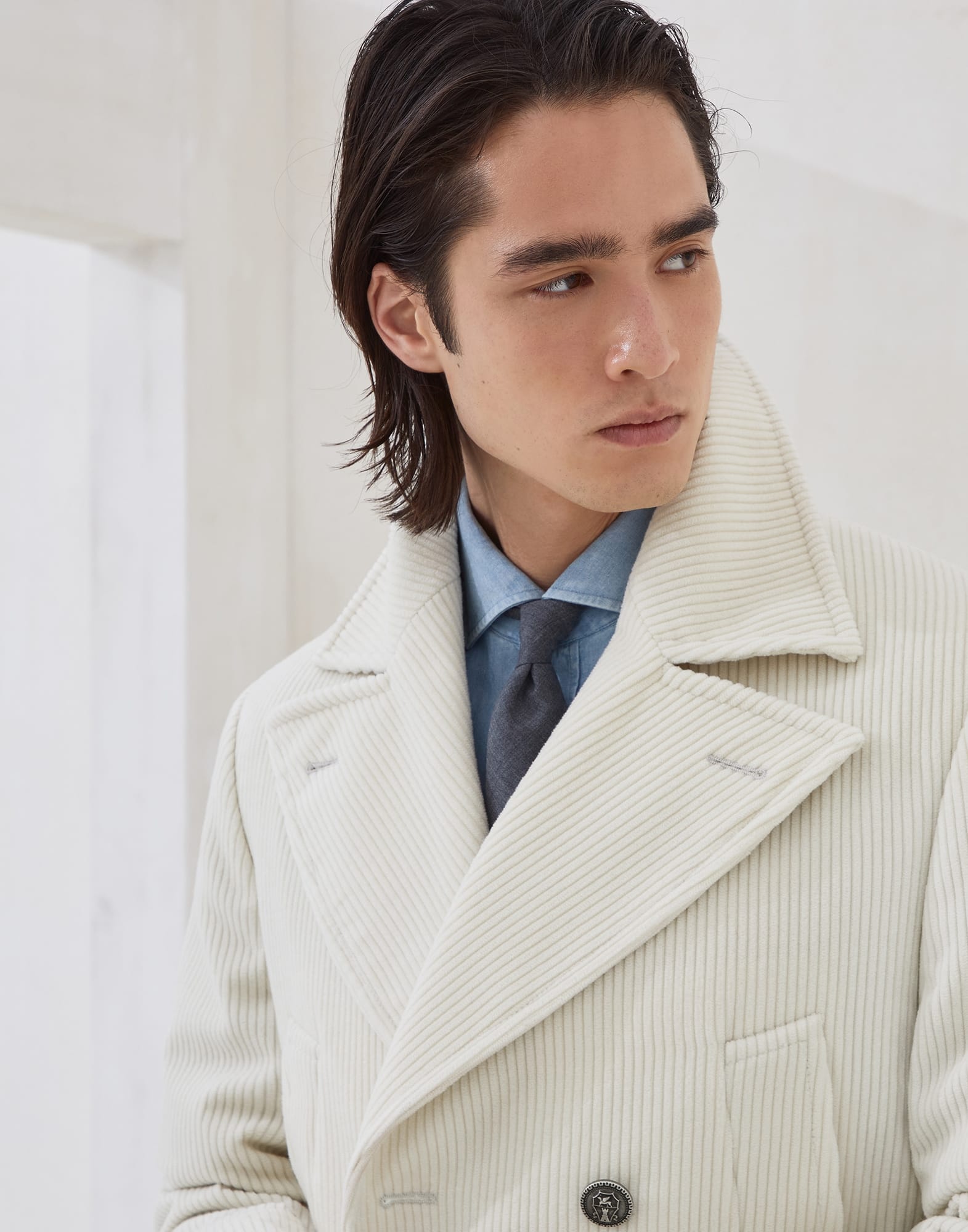 Cashmere wide wale corduroy one-and-a-half-breasted coat with patch pockets and metal buttons - 3
