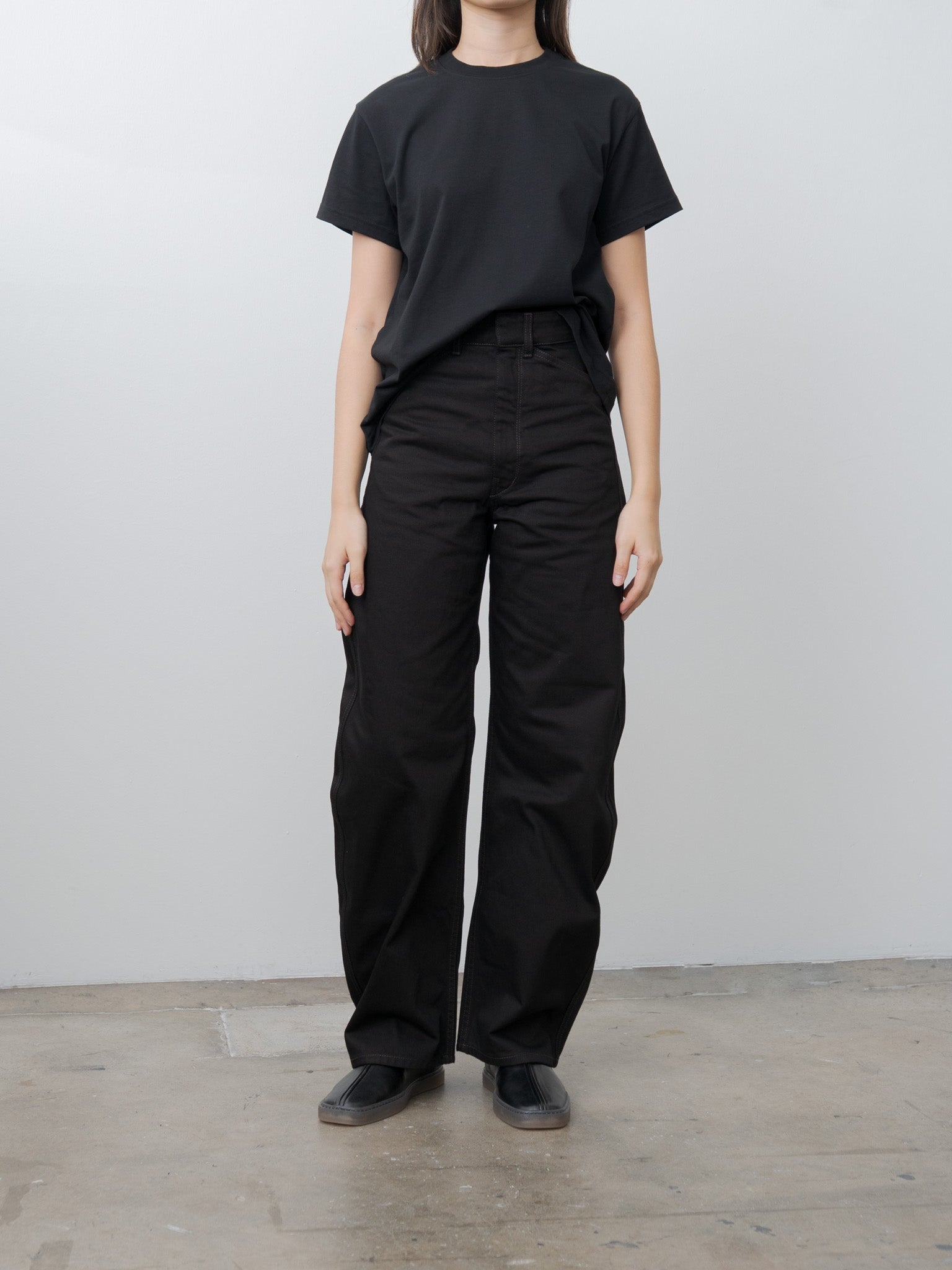 High Waisted Curved Pants - Black - 3