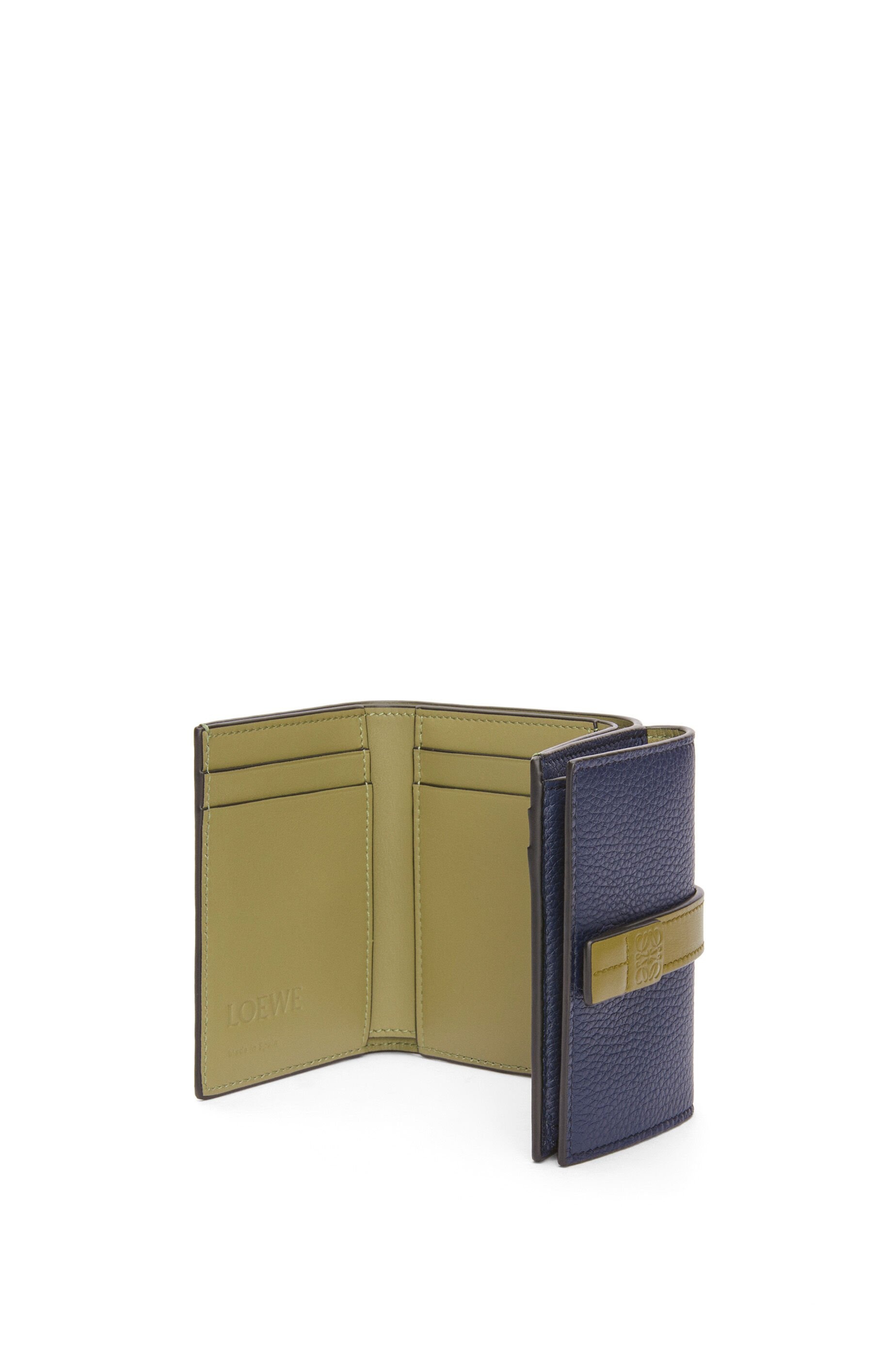 Trifold wallet in soft grained calfskin - 4