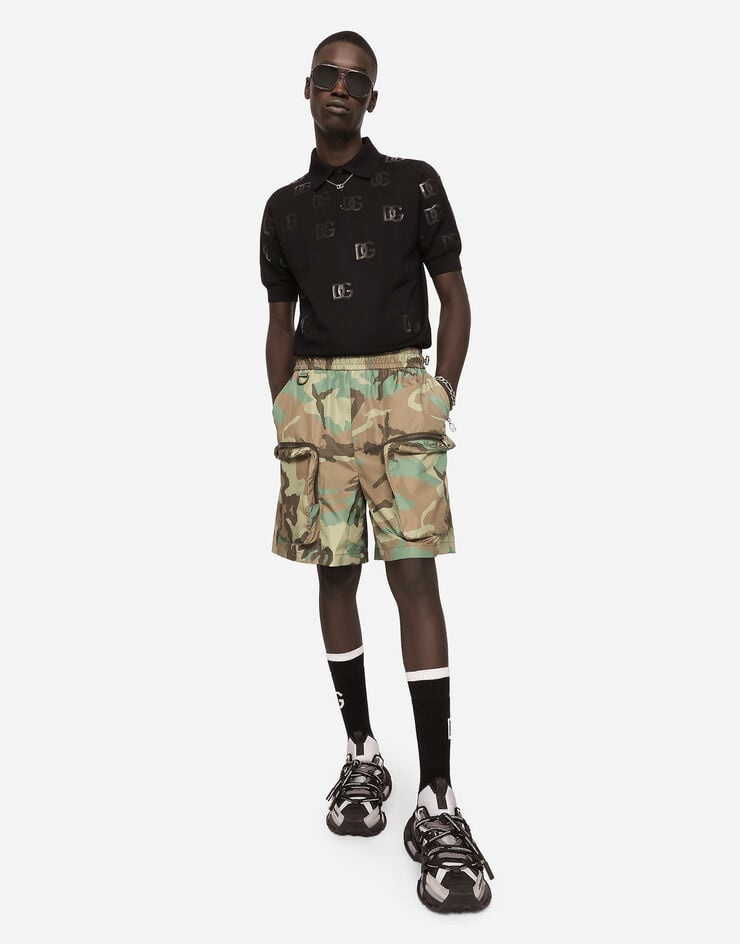 Nylon cargo shorts with camouflage print - 5