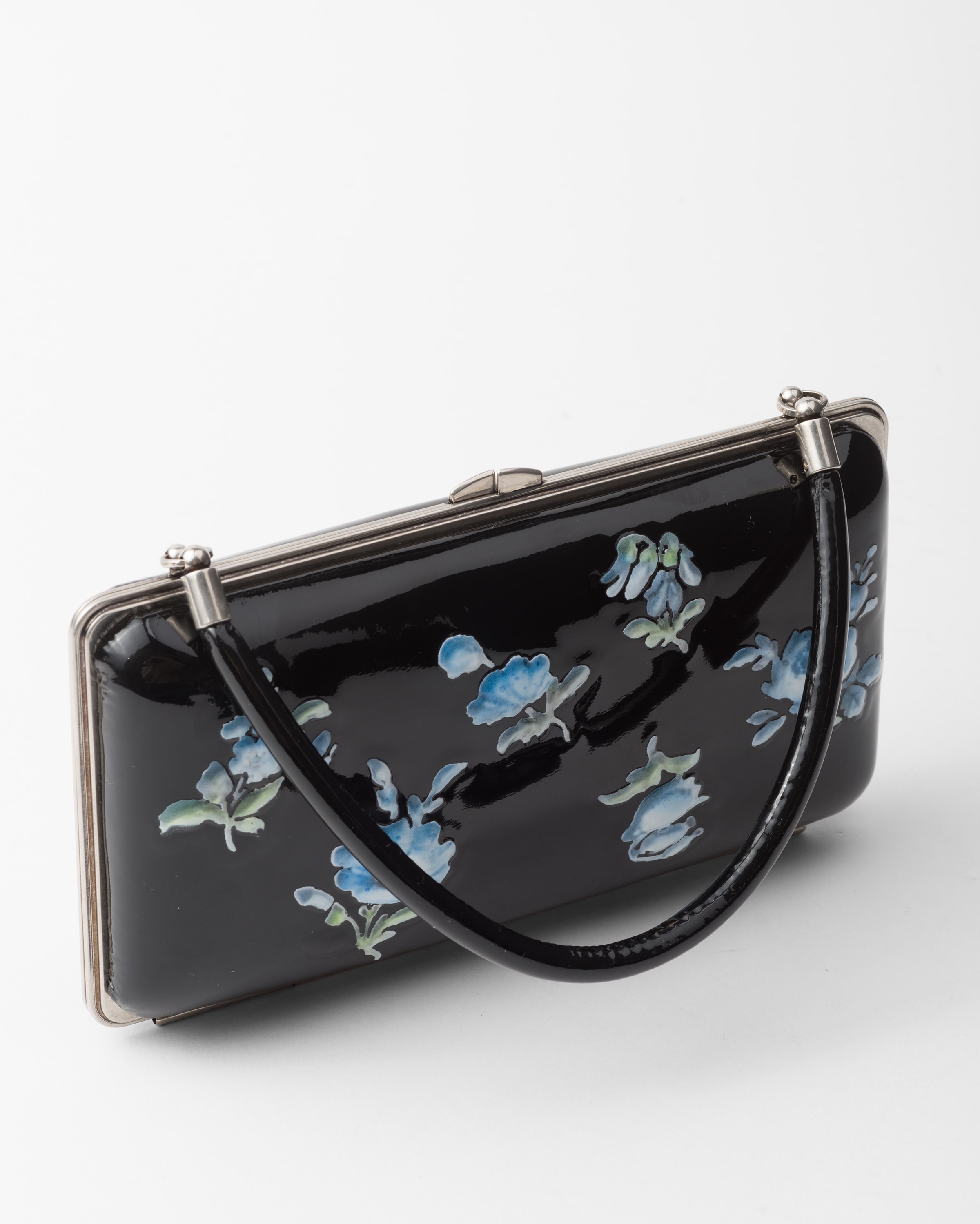 Printed patent leather clutch - 7