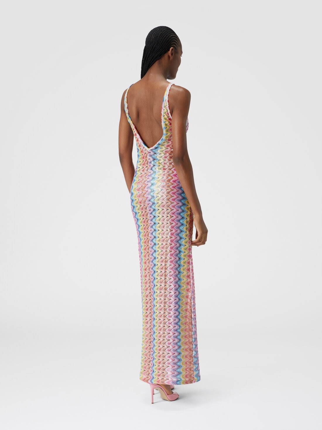 Long cover-up dress with V-neckline and slit - 3