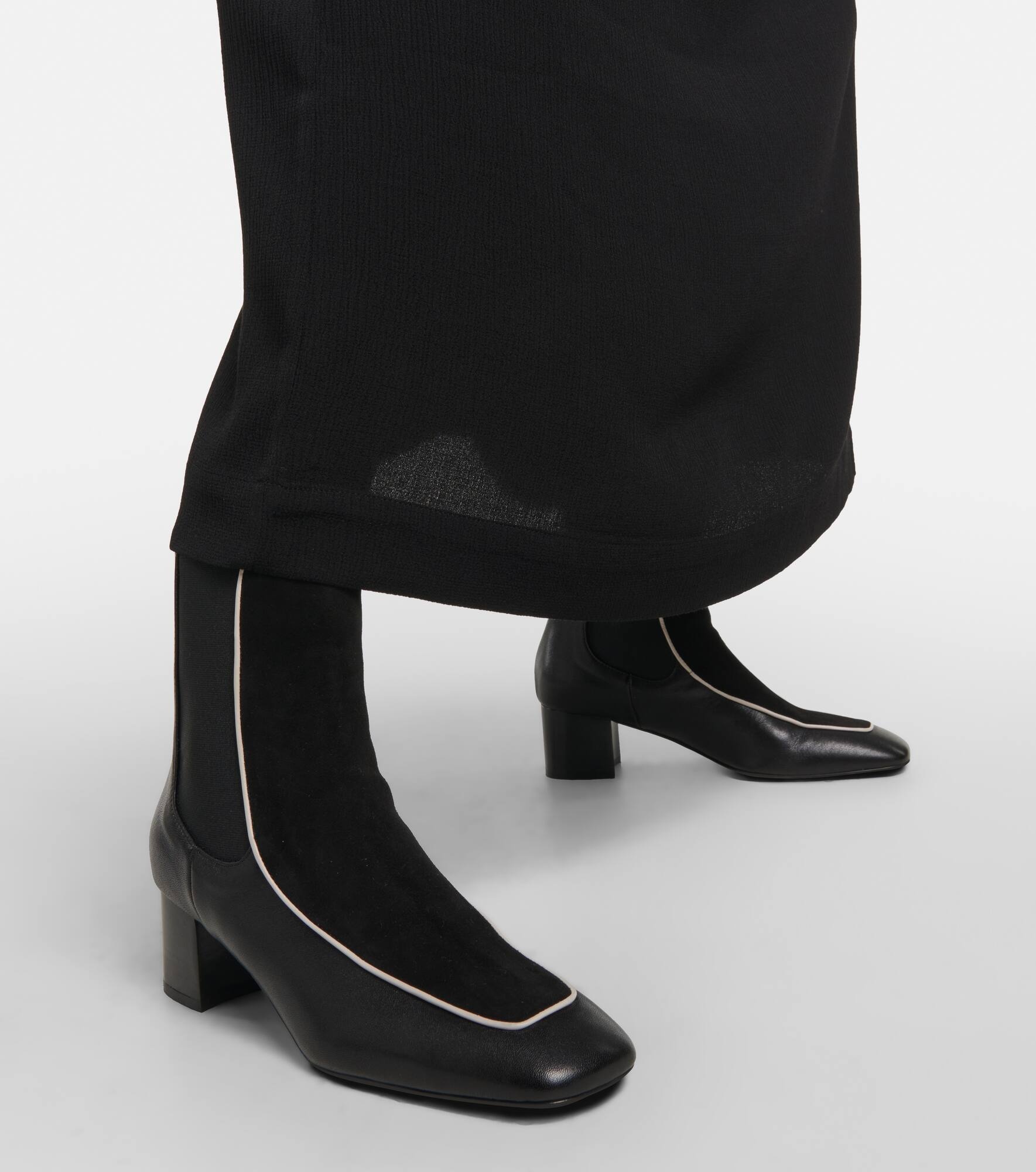 Velvet-trimmed leather ankle boots - 4