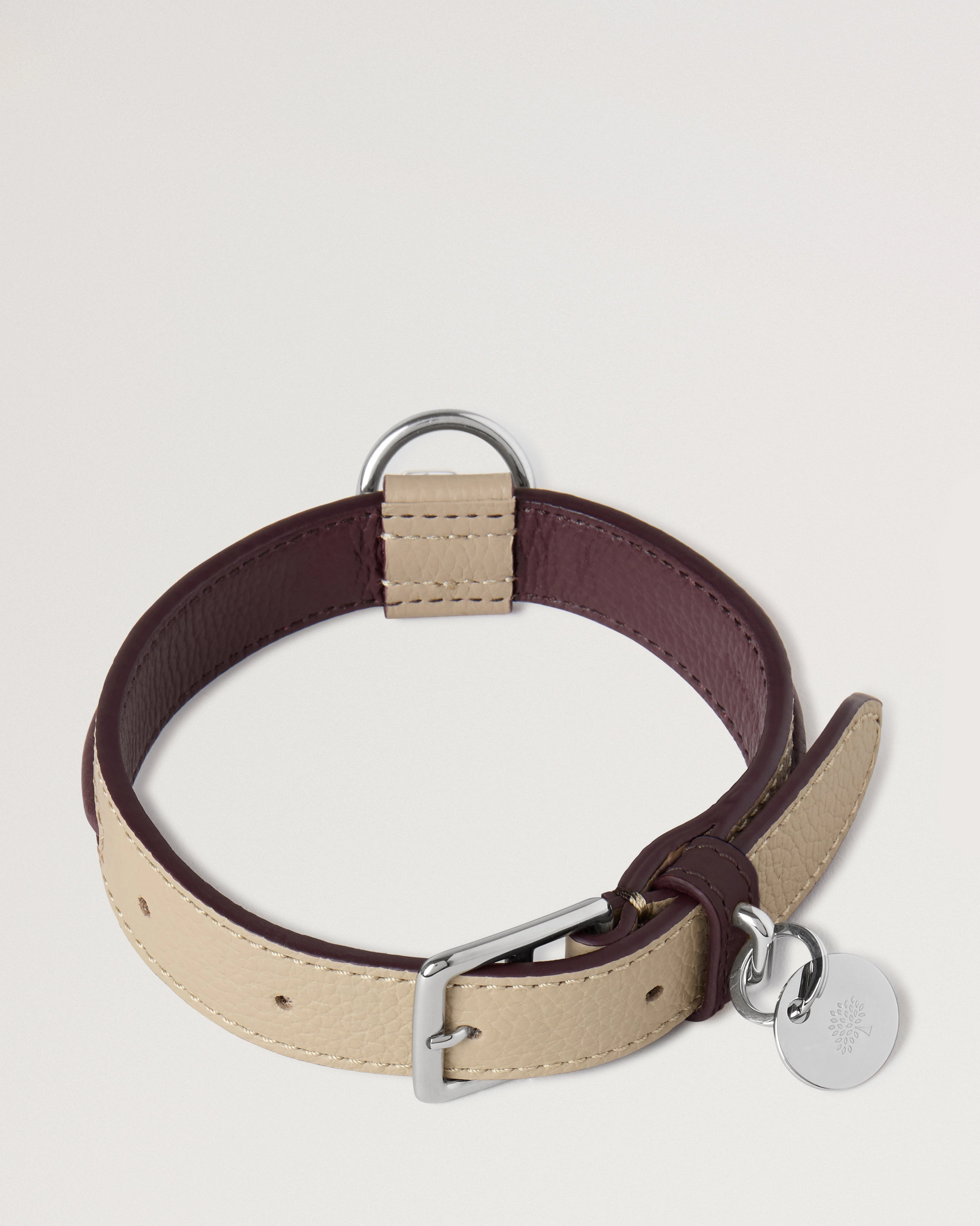 Small Leather Dog Collar
Dune & Oxblood Small Classic Grain - 1