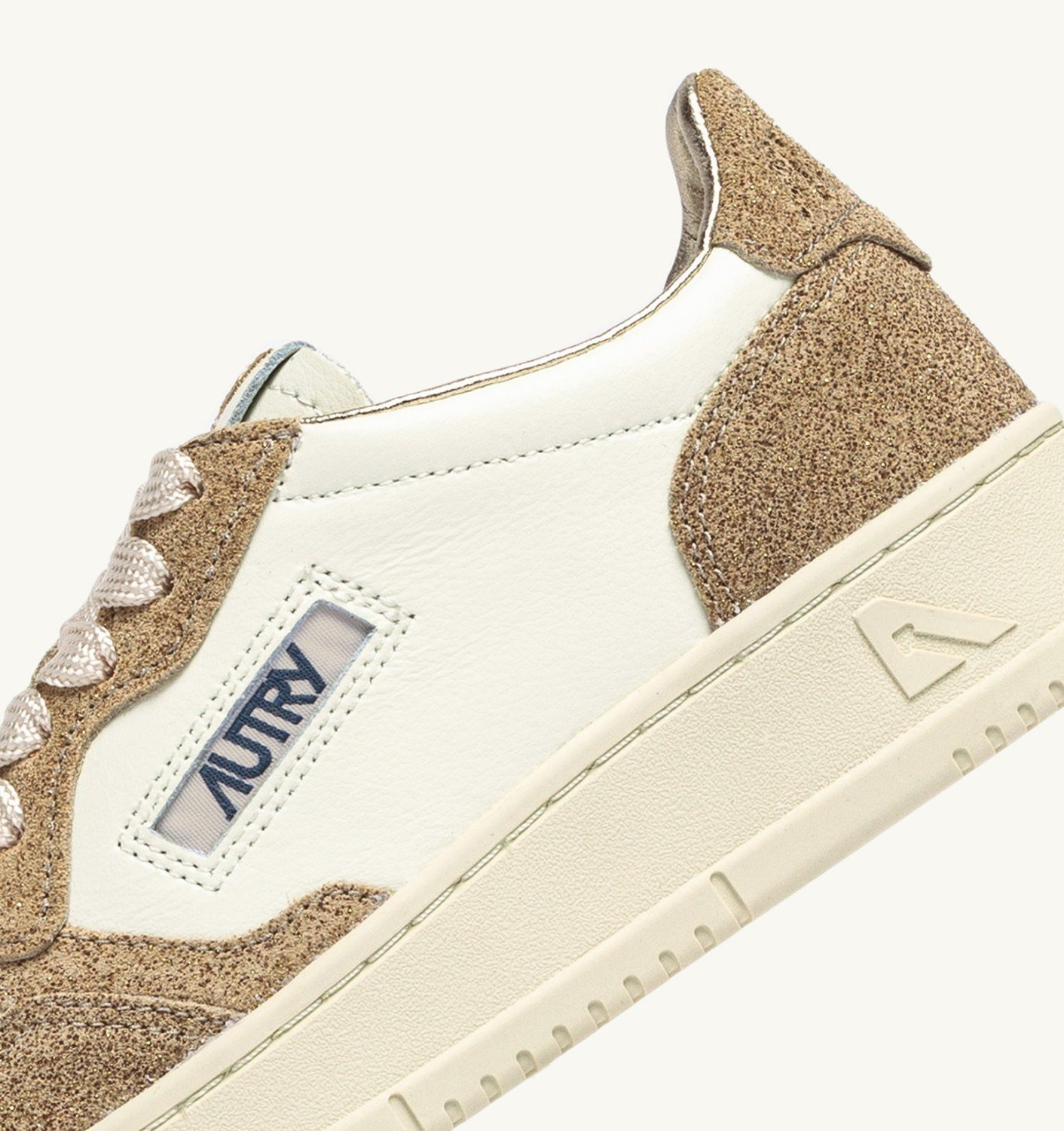 MEDALIST LOW SNEAKERS IN LEATHER MARSHMALLOW AND SAND GLITTER - 6