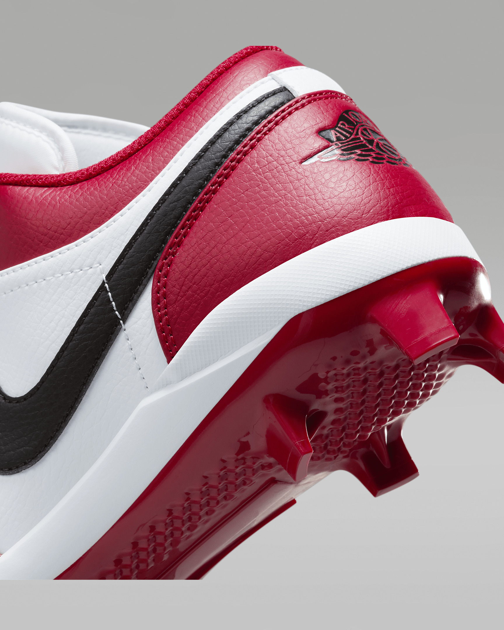 Jordan 1 Retro MCS Low Men's Baseball Cleats - 9