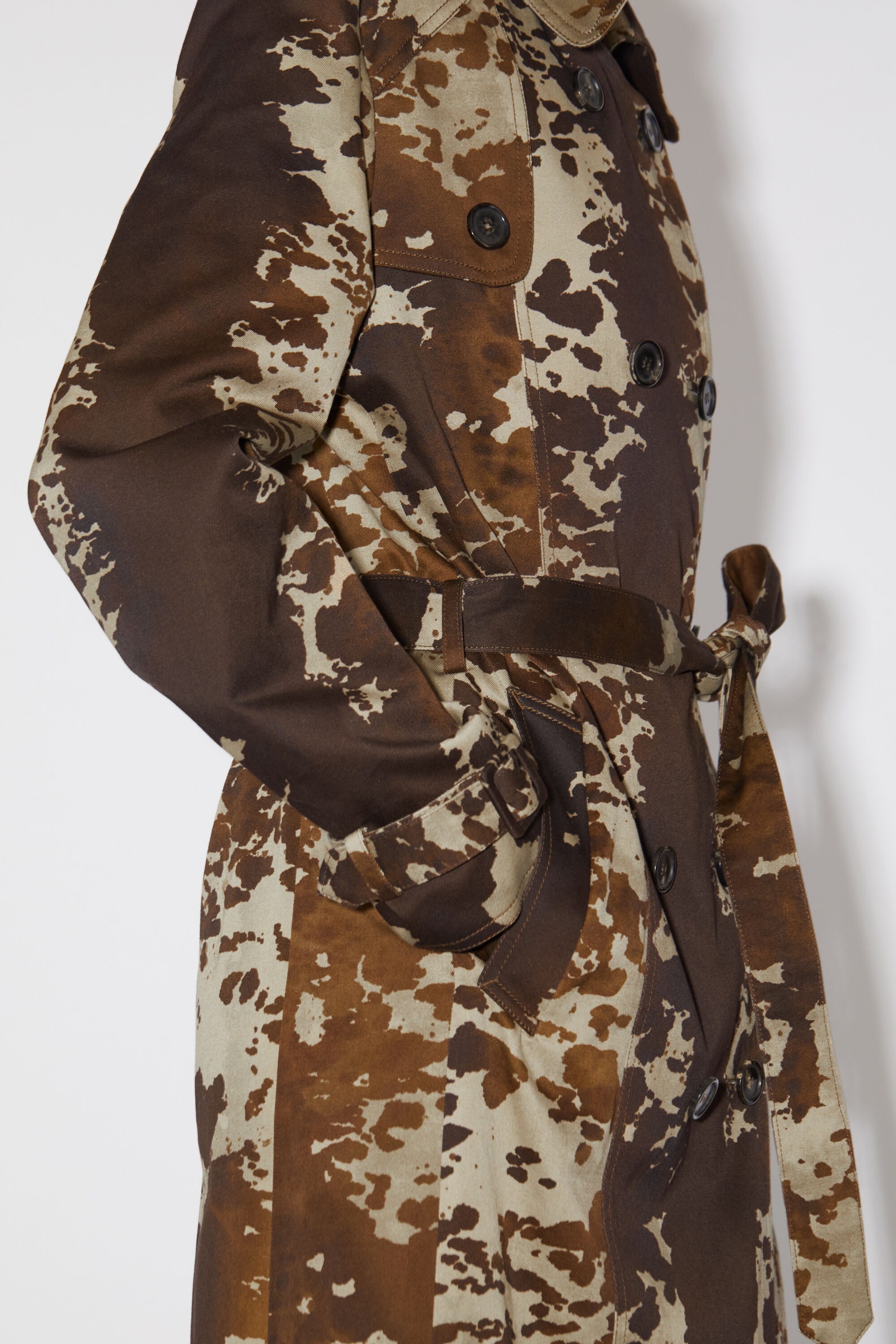 Cow print trench coat - Dark brown - 5