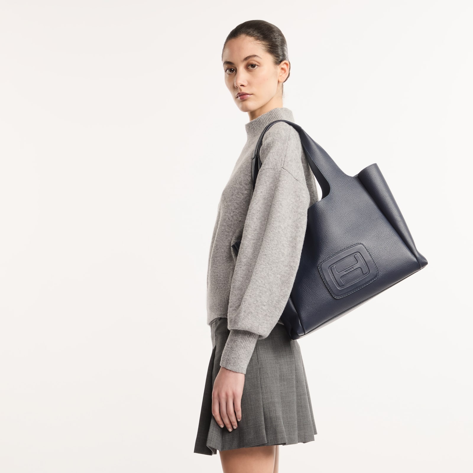 Hogan shopping bag store