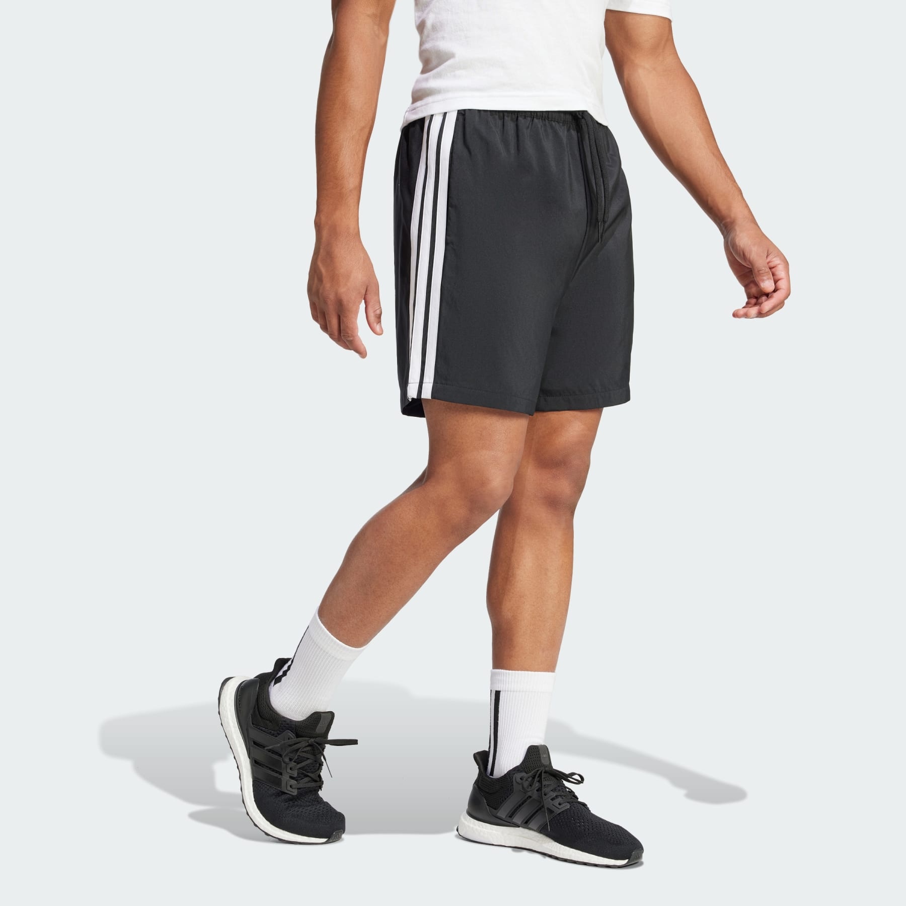Essential 3-Stripes Chelsea Shorts - 4