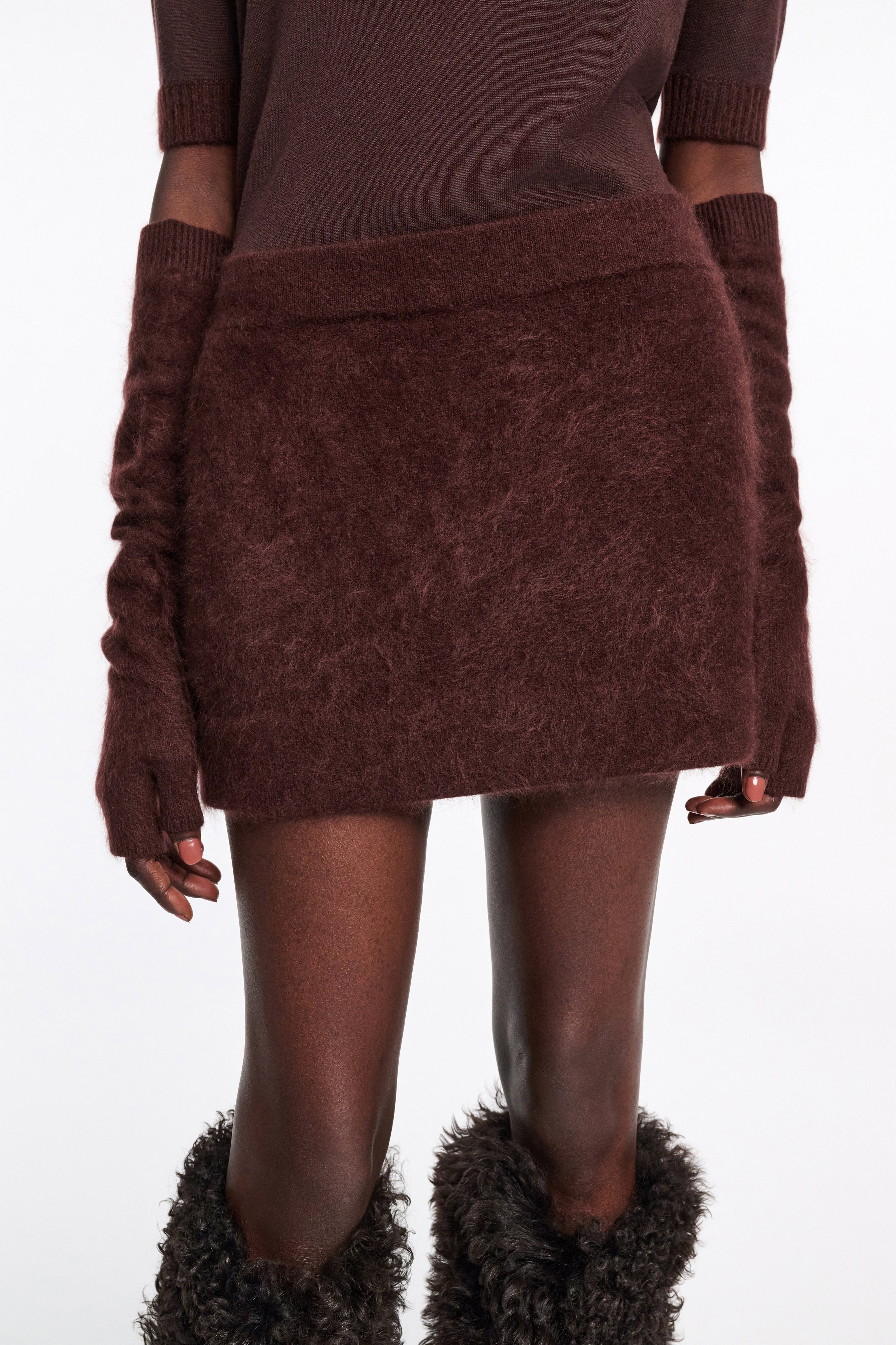 FLUFFY STATEMENT skirt - 4