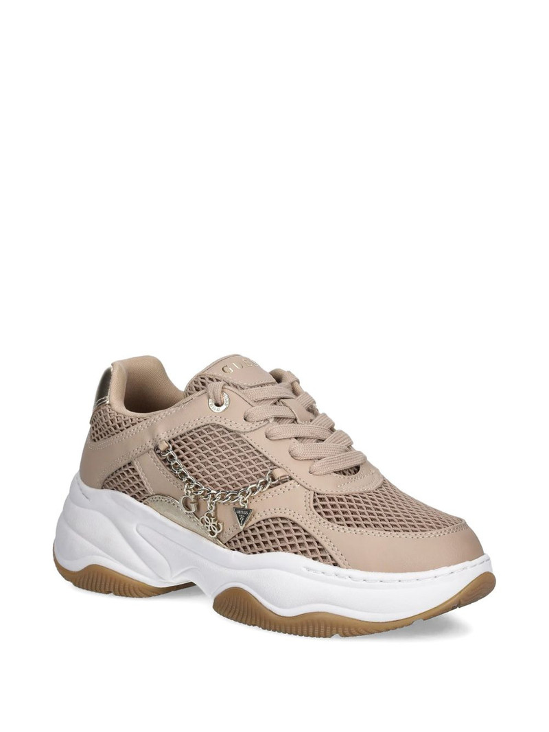 GUESS USA Harpaa chain detail sneakers outlook
