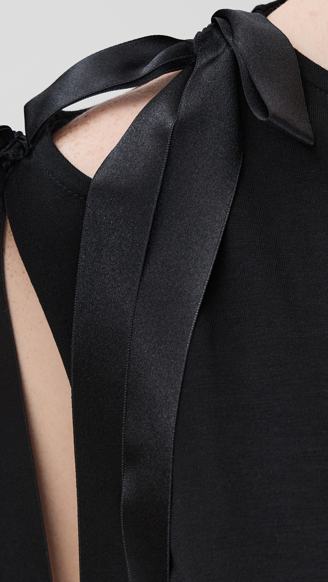 Bow Ribbon Tail Dress - 6